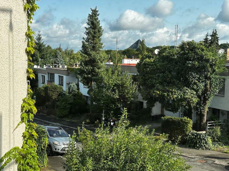 Ferienwohnung Byt V Rezidencni Ctvrti Prahy 6 Prag Exterior foto